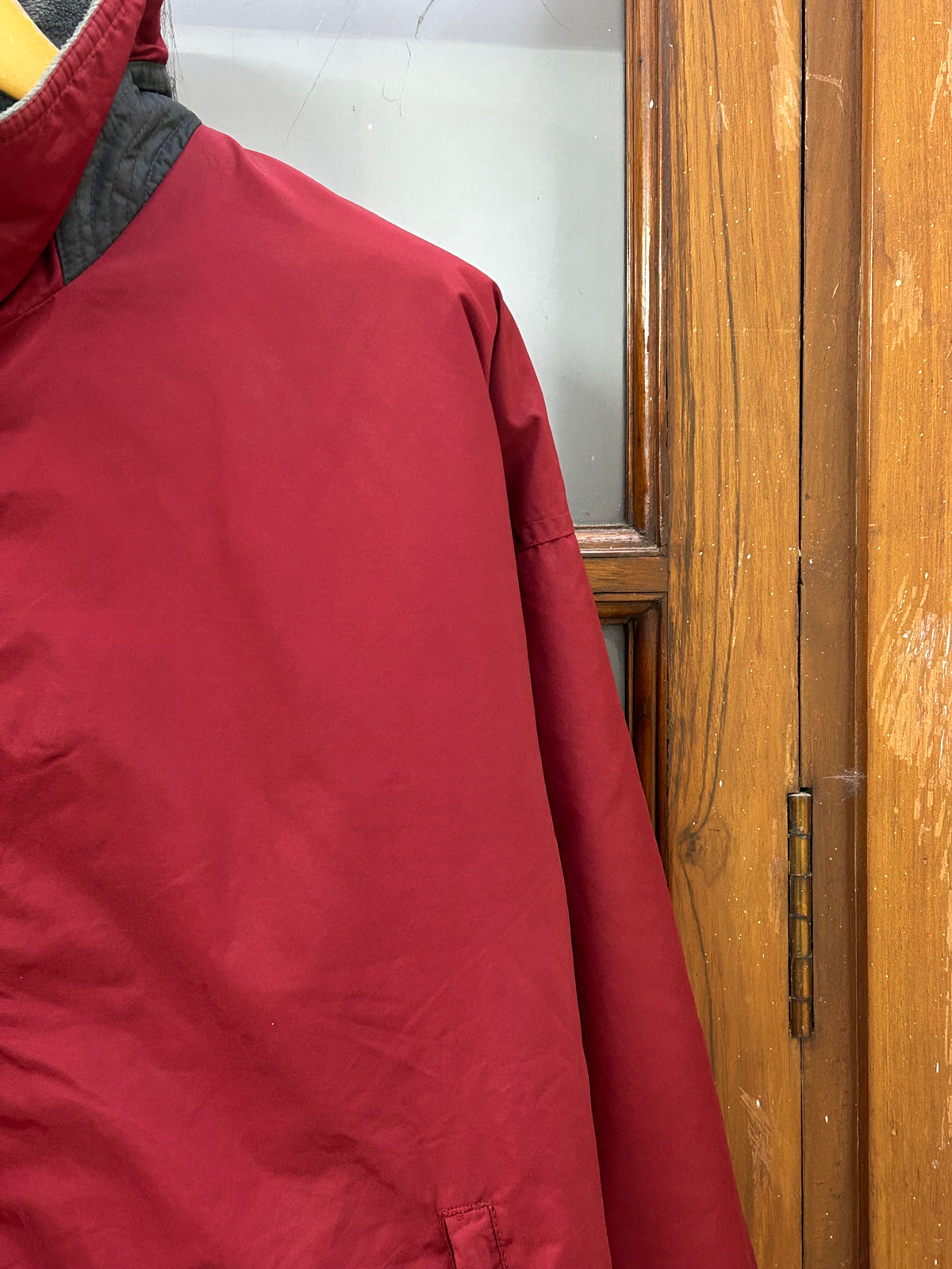 COLUMBIA RED TREKKING JACKET ( F4815 )