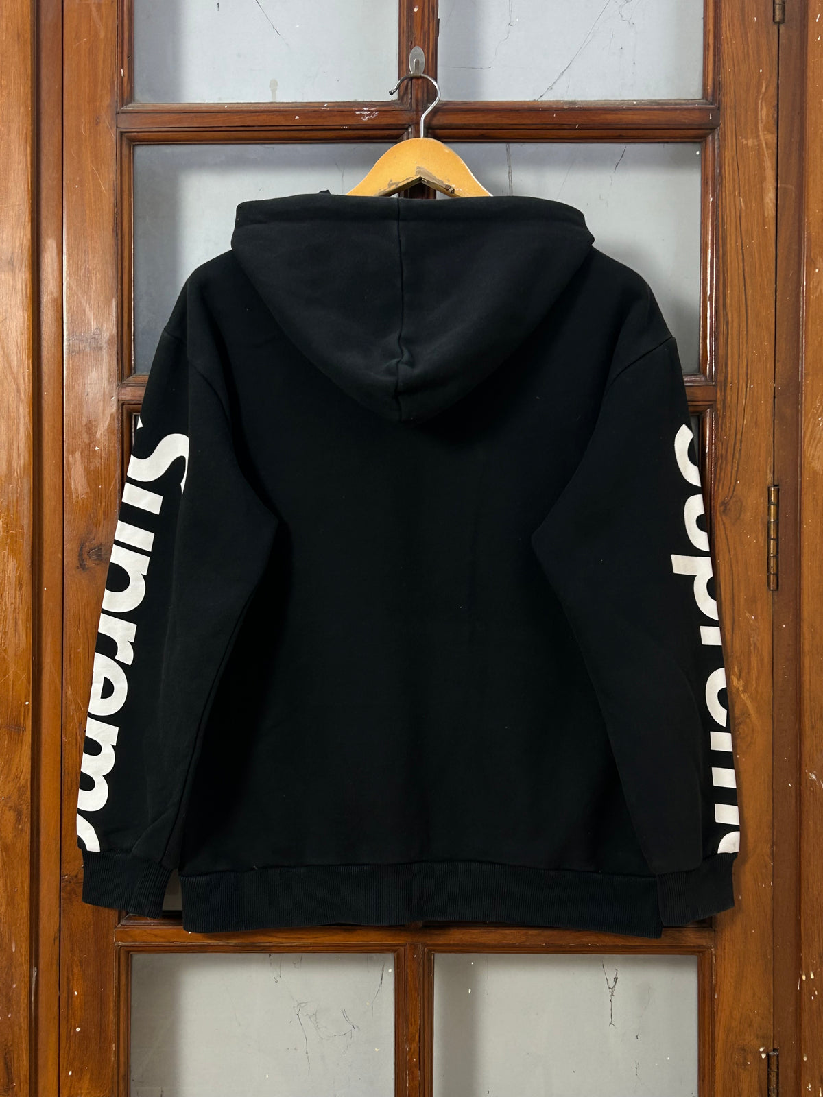 SUPREME BLACK HOODIE ( F6190 )