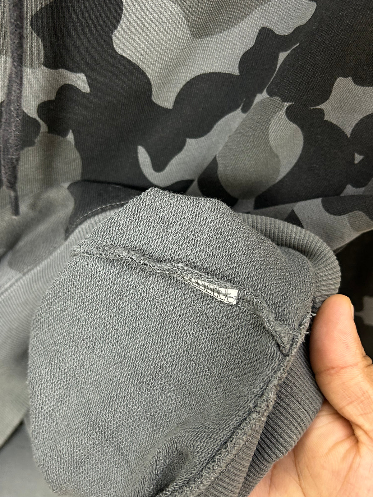 VANS CAMOUFLAGE PRINT HOODIE ( F5334 )