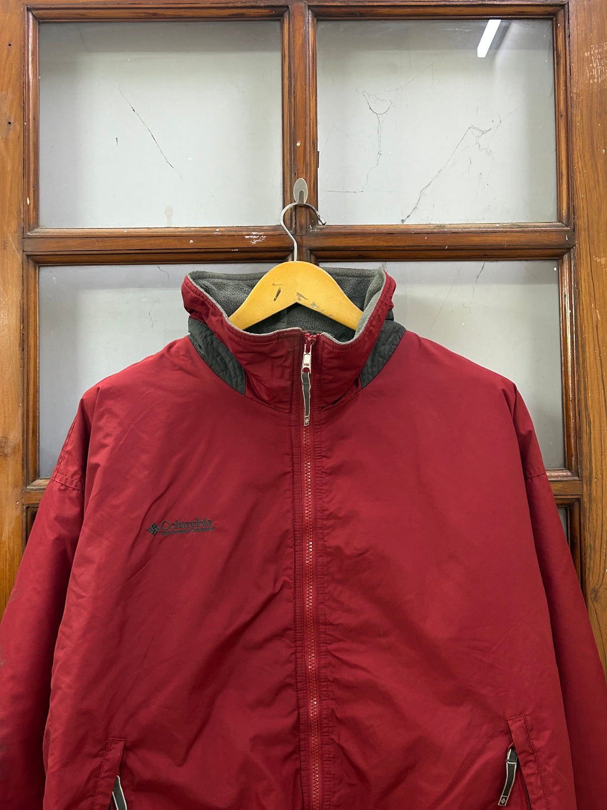 COLUMBIA RED TREKKING JACKET ( F4815 )
