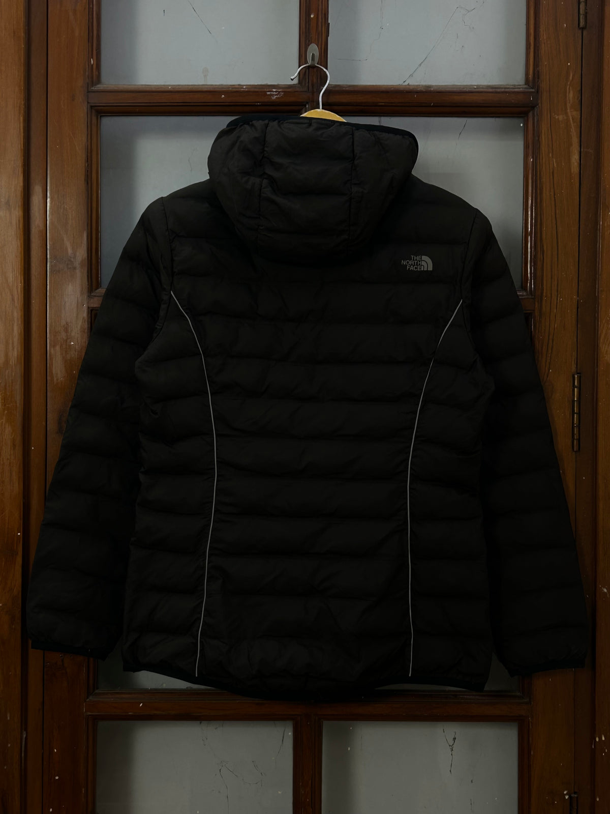THE NORTH FACE BLACK PUFFER ( D6880 )