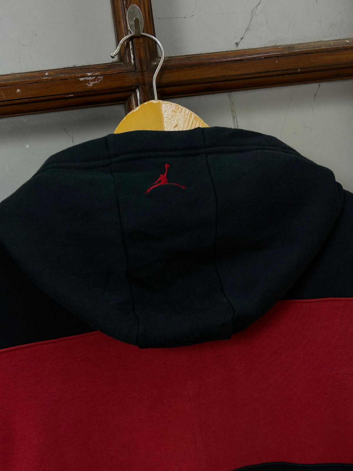 JORDAN RED BLACK HOODED ZIPPER ( F5345 )