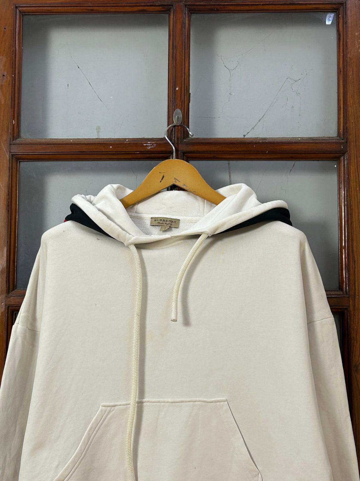 BURBERRY CROPPED FIT WHITE HOODIE ( F6183 )