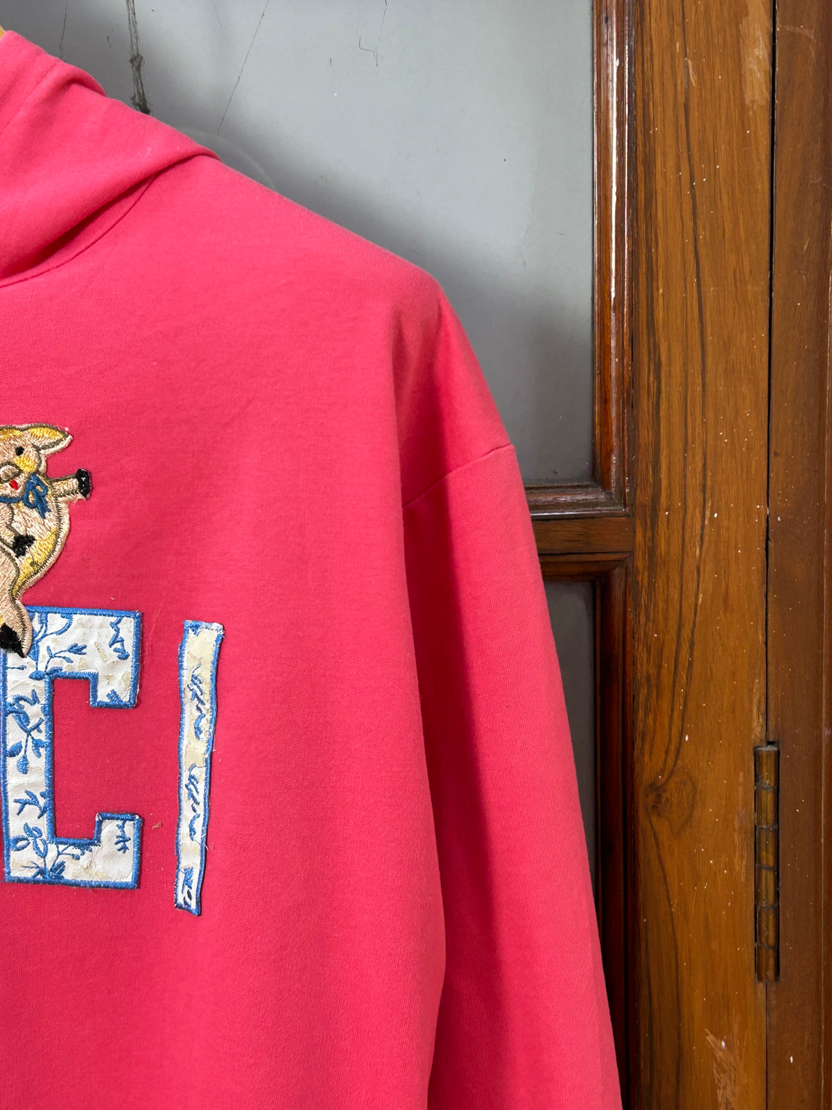 GUCCI PINK HOODIE ( F6180 )