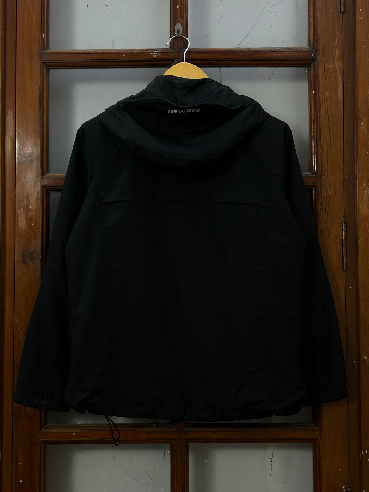 NEW BALANCE BLACK TREKKING JACKET ( D6866 )