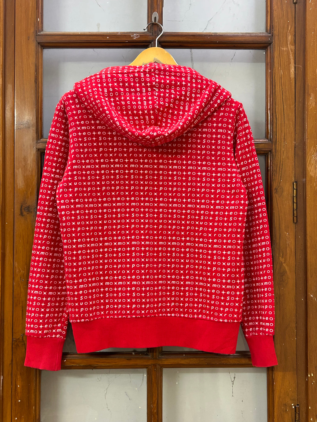 SUPREME RED ( F4985 )