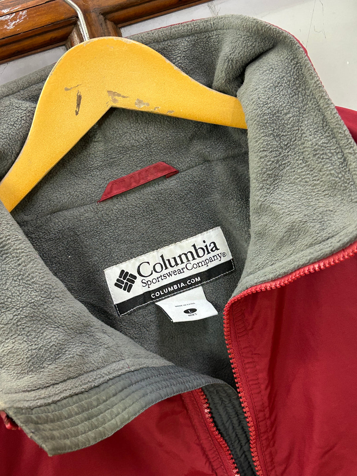 COLUMBIA RED TREKKING JACKET ( F4815 )