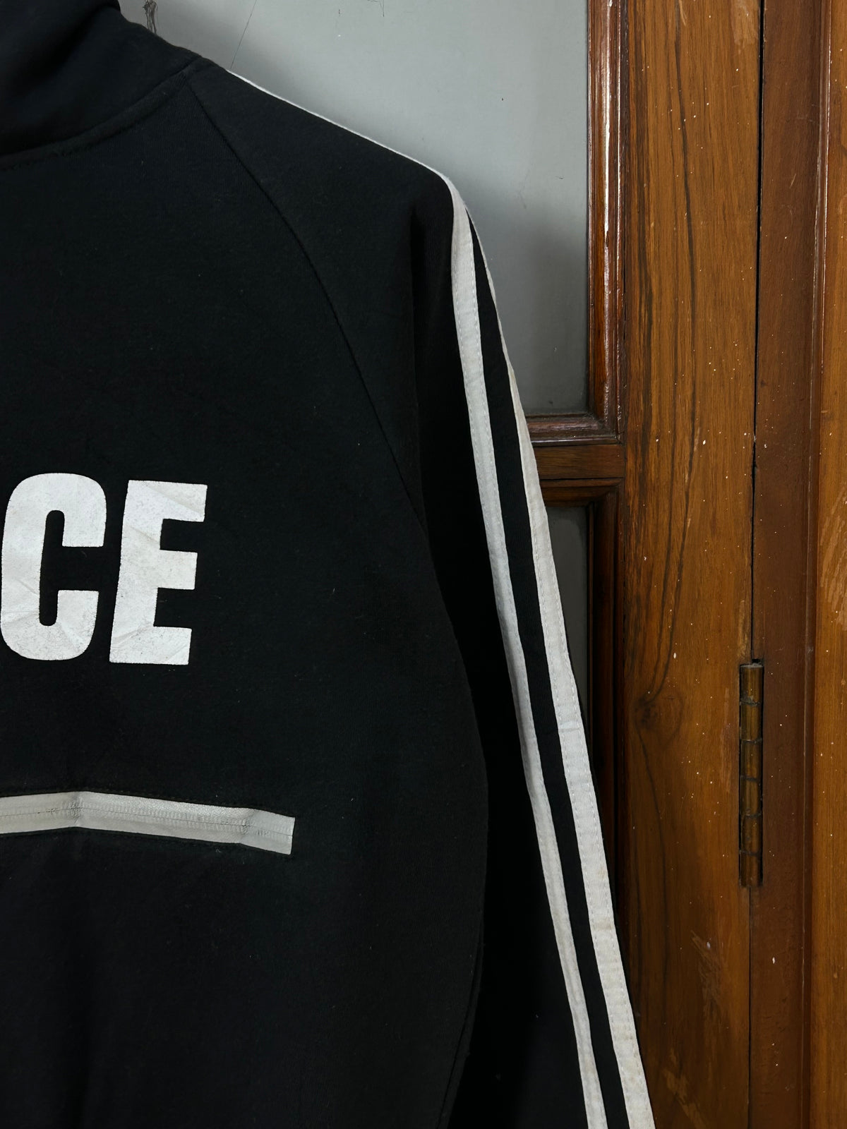 PALACE BLAVK HOODIE ( F6187 )