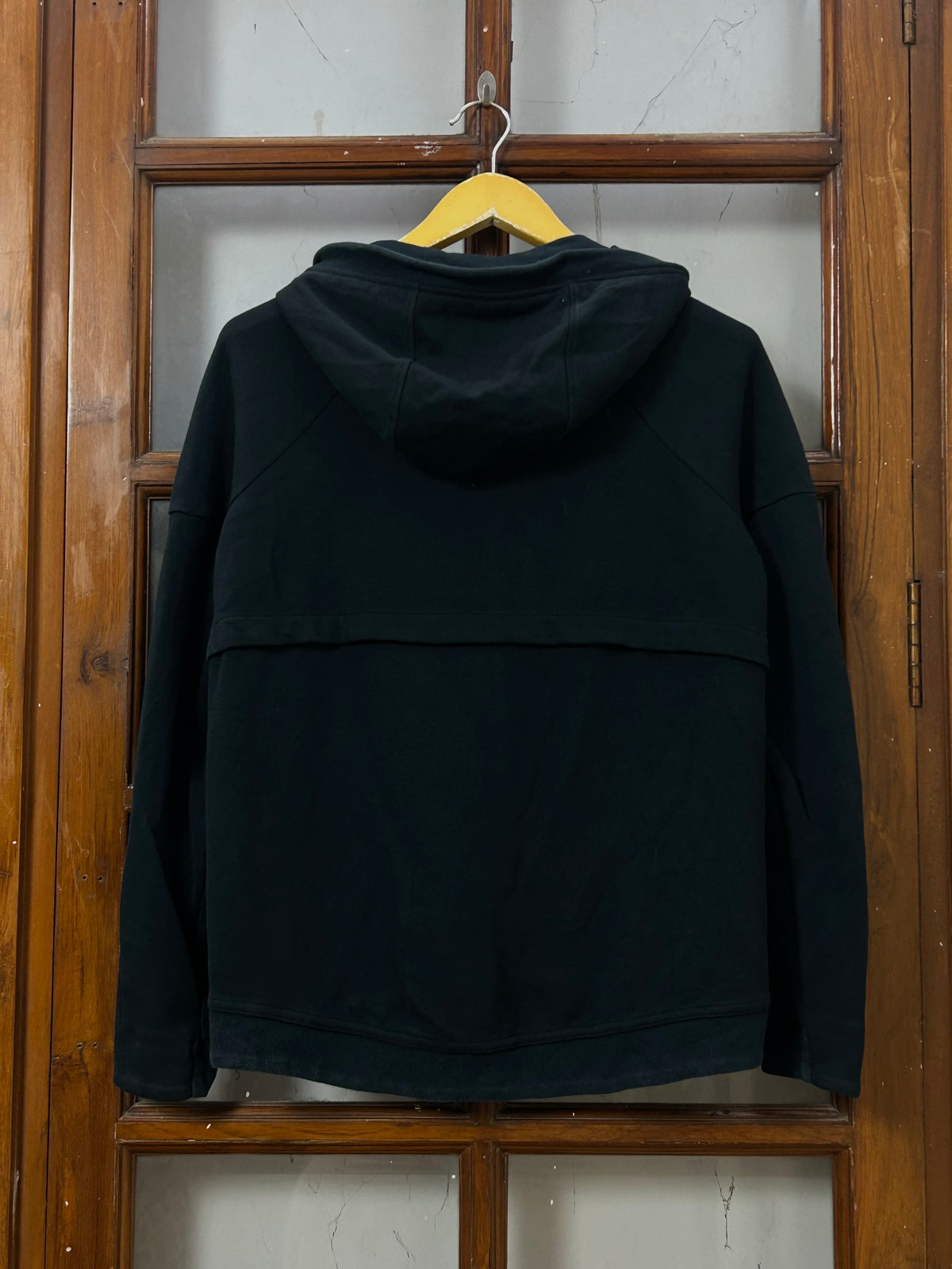 NIKE BLACK ZIPPER ( F5359 )