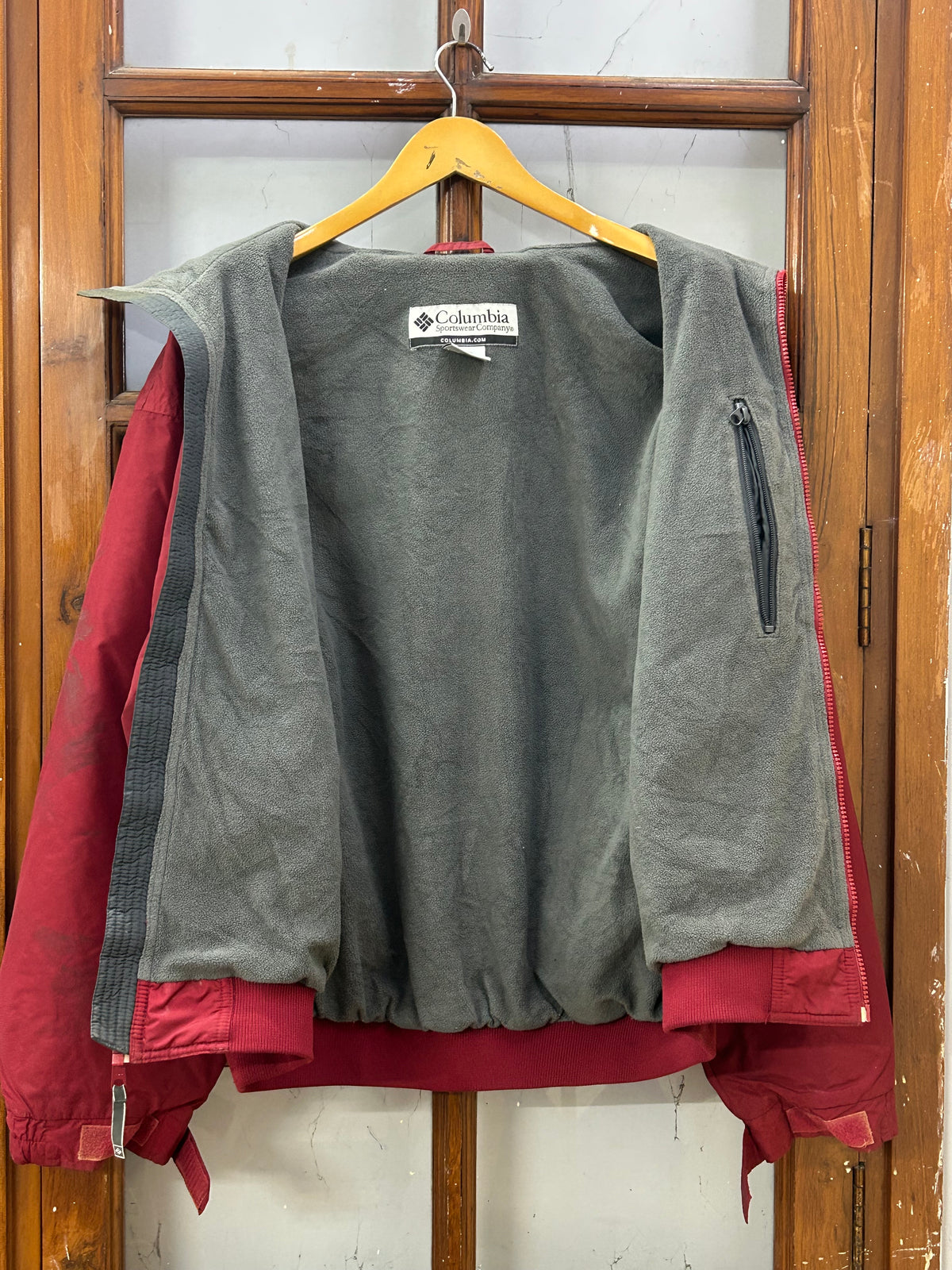 COLUMBIA RED TREKKING JACKET ( F4815 )