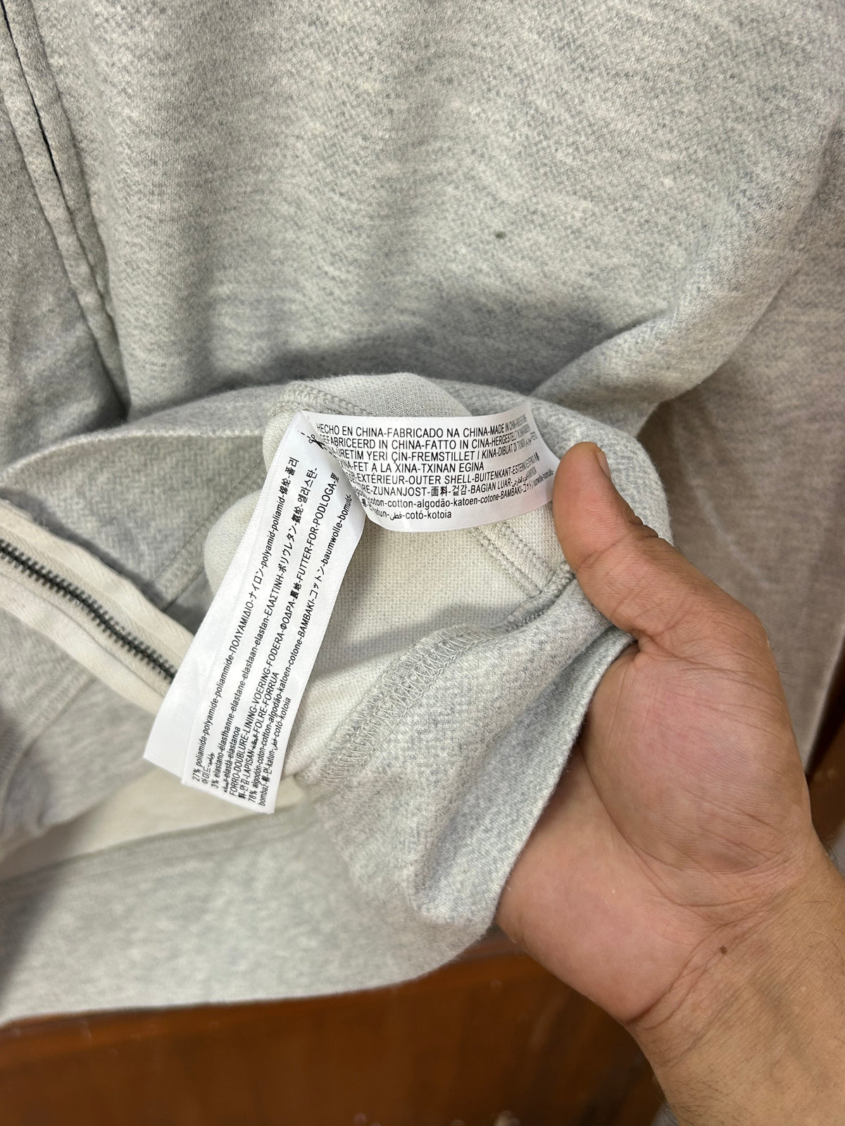 MOSSCHINO DUTTI GREY ZIPPER ( F6185 )