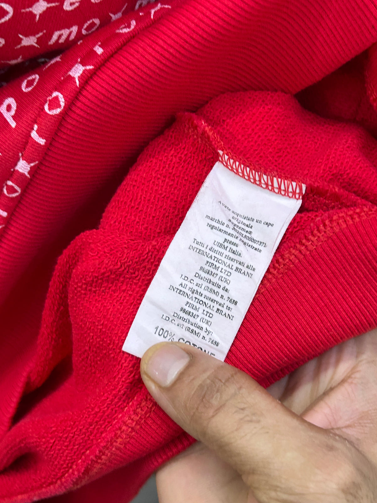 SUPREME RED ( F4985 )