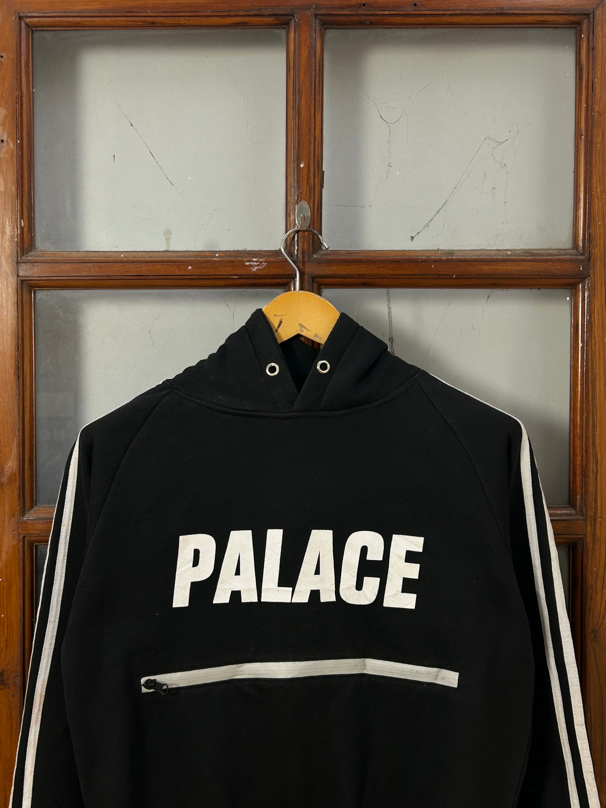 PALACE BLAVK HOODIE ( F6187 )