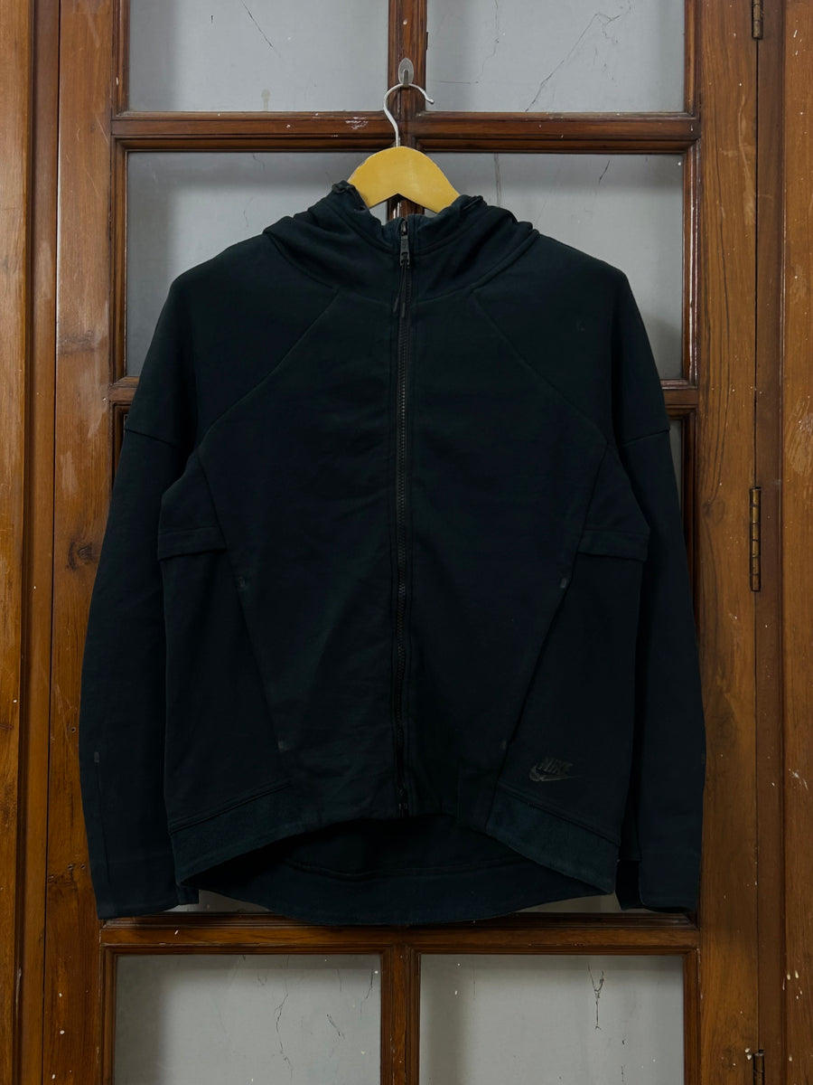 NIKE BLACK ZIPPER ( F5359 )