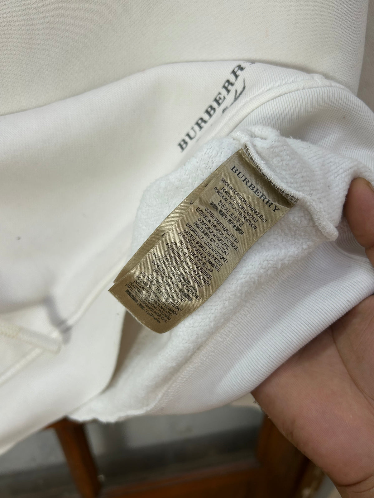 BURBERRY CROPPED FIT WHITE HOODIE ( F6183 )